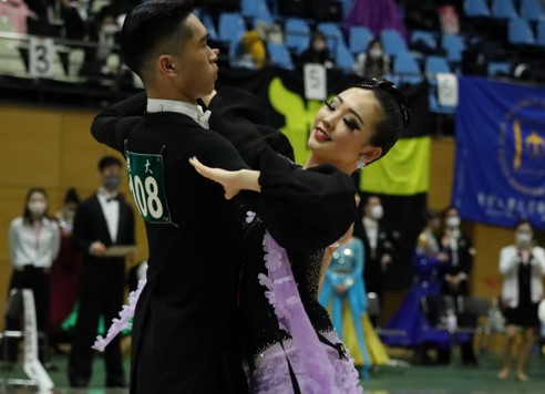 大学名：東京農業大学
出身地：青森県
ニックネーム：ゆっこ
趣味・特技：趣味は、基本的に体を動かすことが好きです。散歩をしたりヨガをするのが好きで、今年は本格的な登山に挑戦する予定です。学校では社交ダンス部に所属しています。

入社に向けて一言！：物流業界で働きたいと思っていたため、内定いただけた時は本当に嬉しかったです。同期や社員の方々にお会いできる日を楽しみにしております。